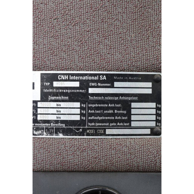 2004 نيو هولاند TVT145-41554039