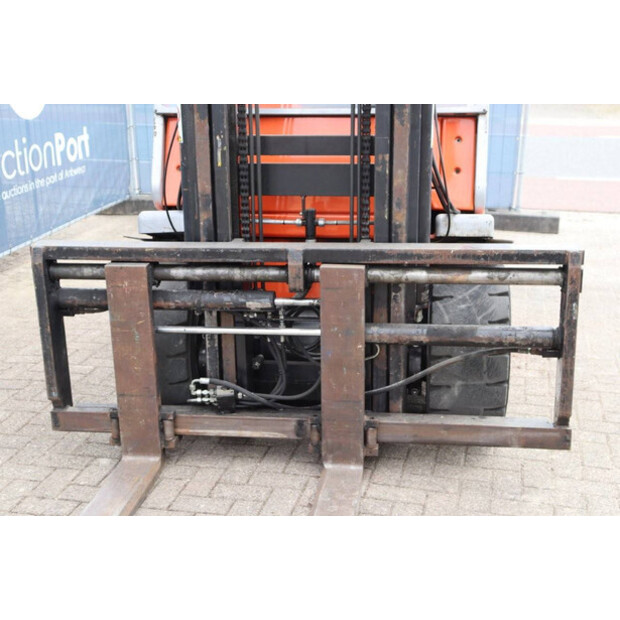 2012 بي تي C4E500V-41554084