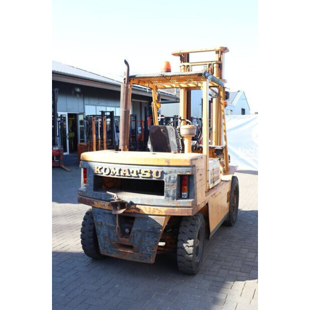 كوماتسو FD35-4-41554164