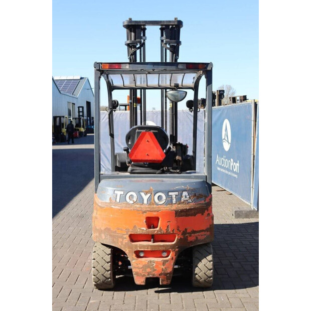 2014 Toyota 8FBMT35-41554237