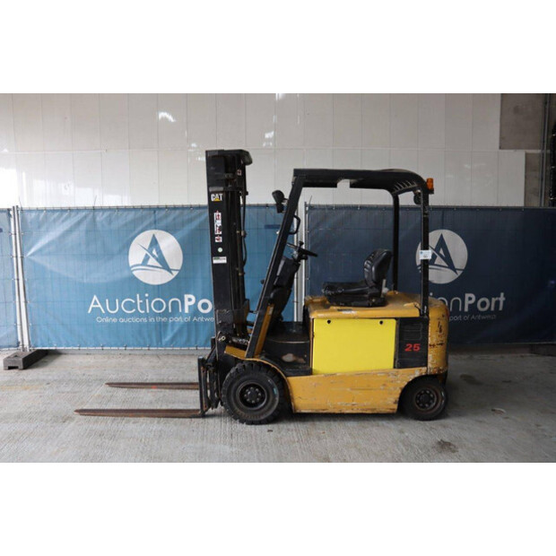 2008 Caterpillar EP25KPAC-41554420