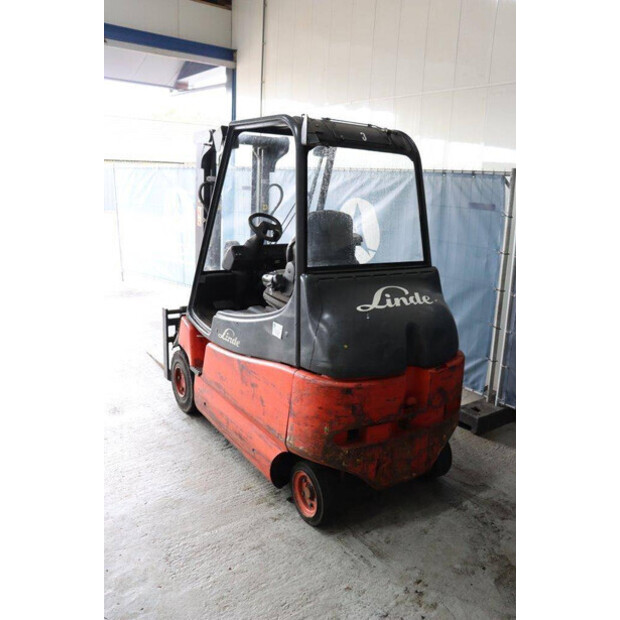 2006 Linde E25/02-41554631