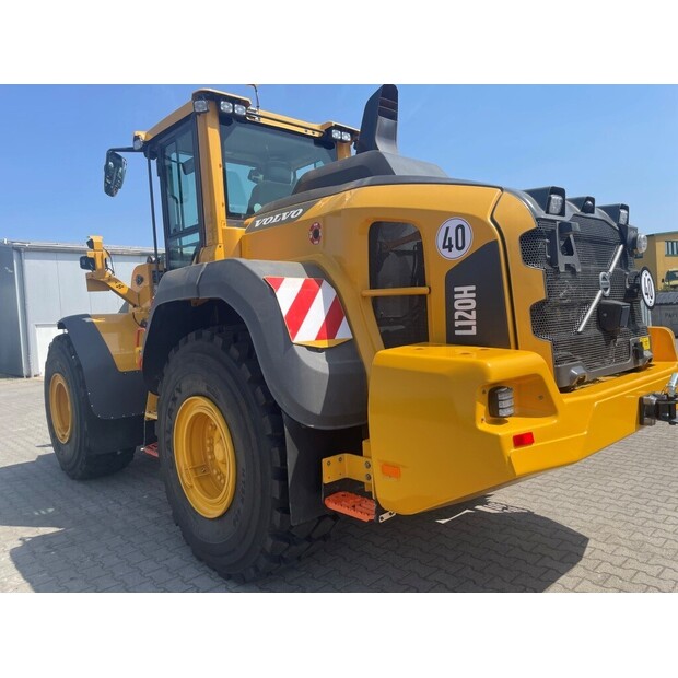 2017 فولفو L120H-41562597