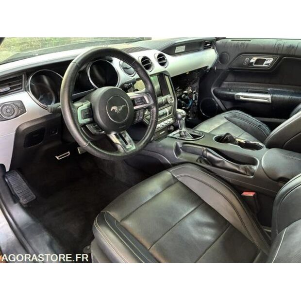 2017 Ford MUSTANG-41567664