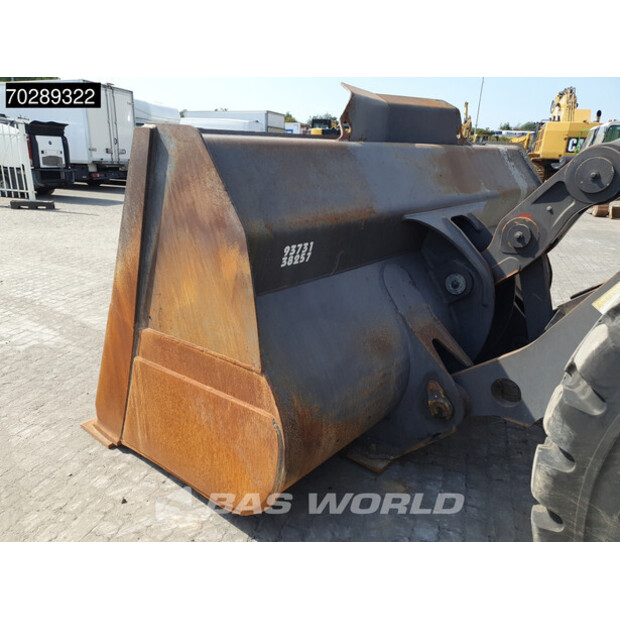 2008 فولفو L180F-41568150