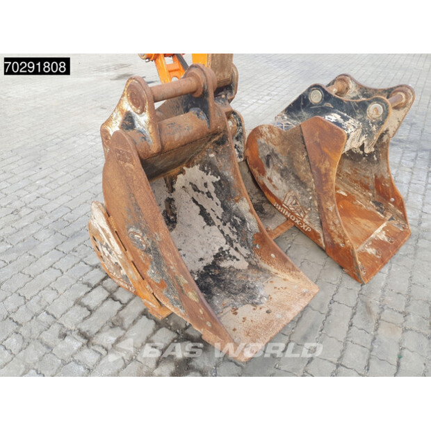 2021 دووسان DX85R-3-41568199