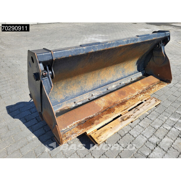 2023 4-1 BUCKET-41568481