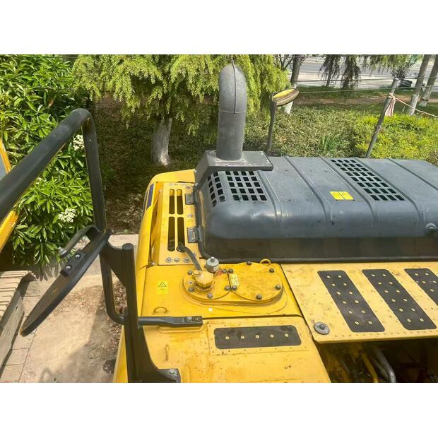 2022 كوماتسو PC200-8MO-41568556