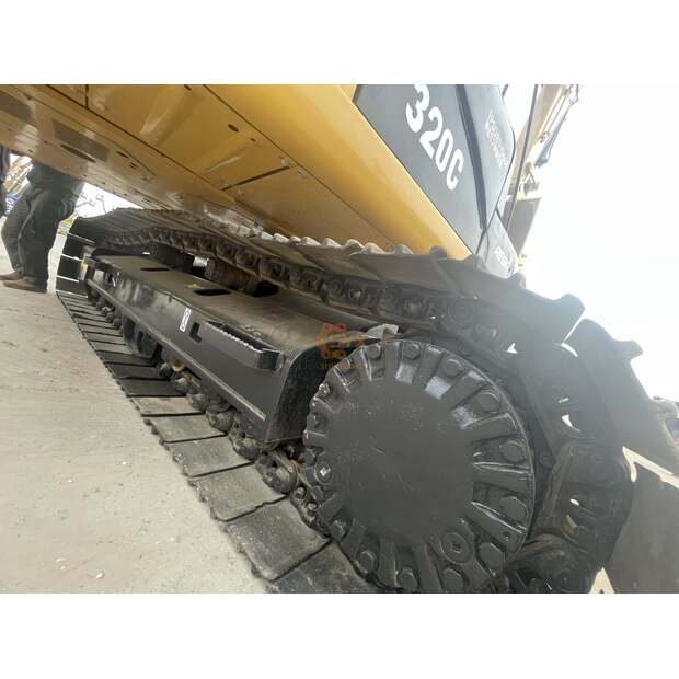 2021 Caterpillar 320C-41568615