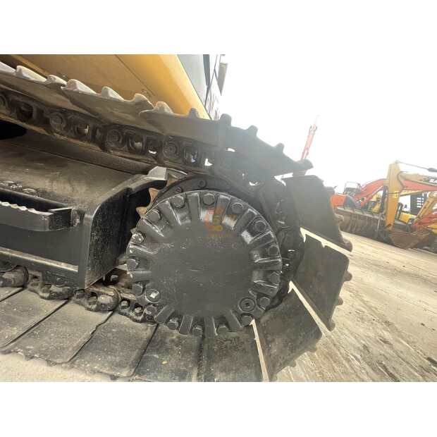 2021 Caterpillar 320C-41568616