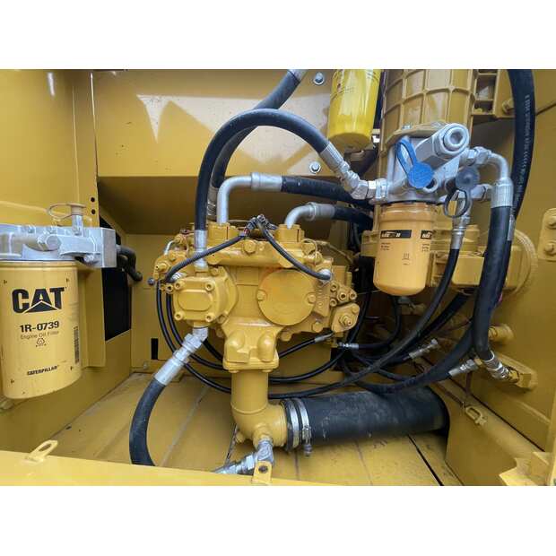 2023 Caterpillar 320D-41568721