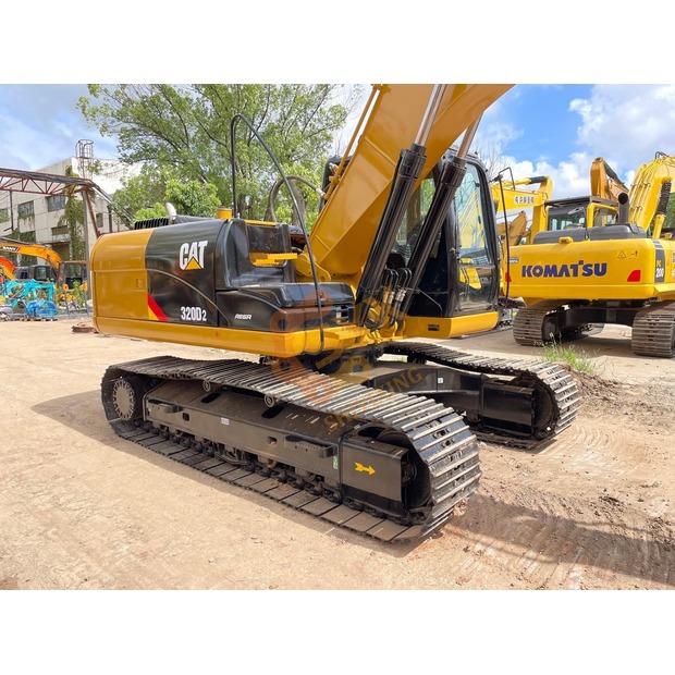 2024 Caterpillar 320D-41569426