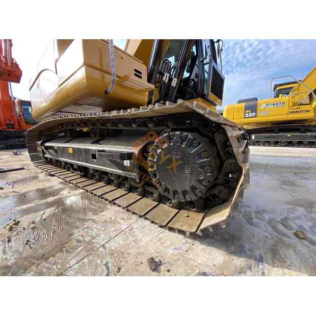 2021 Caterpillar 320D-41569489
