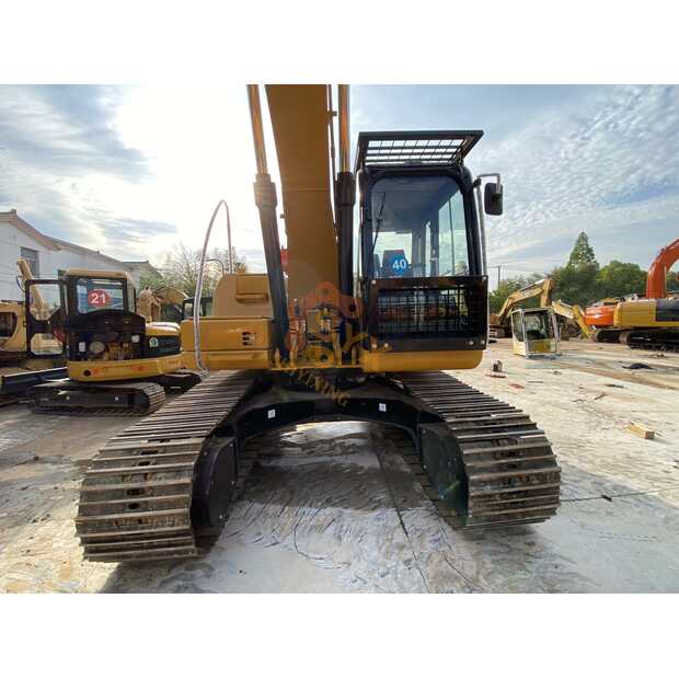 2021 Caterpillar 320D-41569490