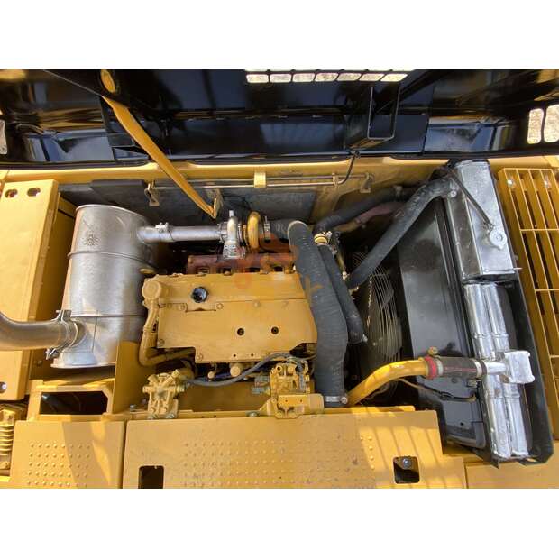 2021 Caterpillar 320D-41569494