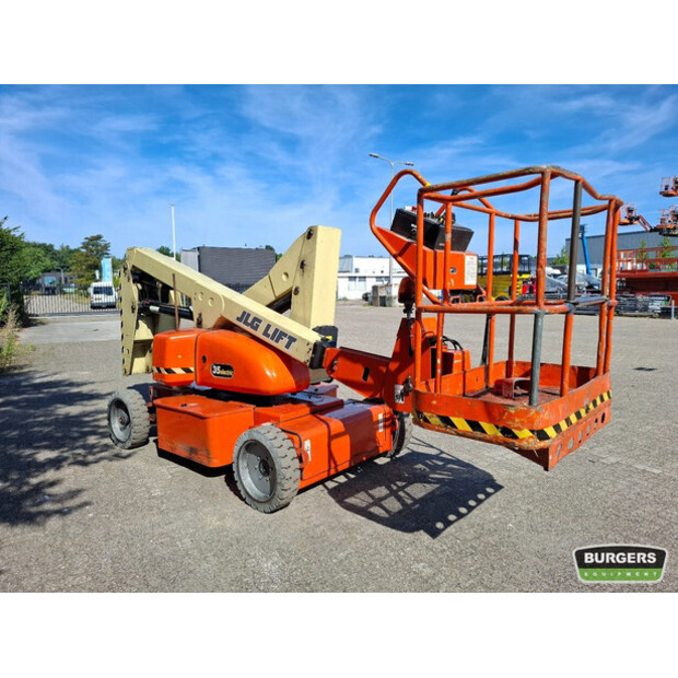 2001 جيه ال جي N35E-41570655