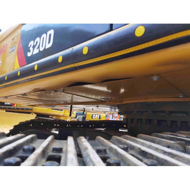 2021 Caterpillar 320D-41579695