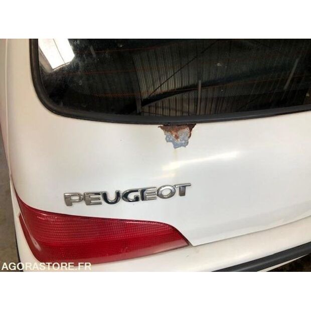 2002 Peugeot 106-41586502