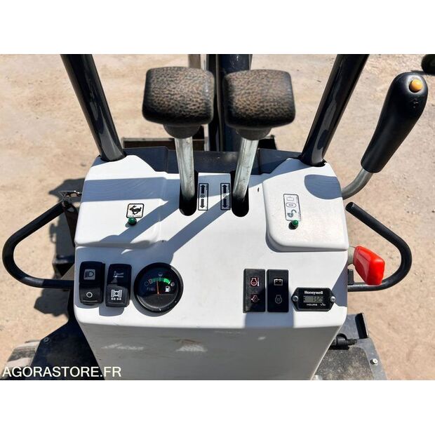 2023 بوبكات E10Z-41586546