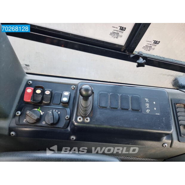 2020 كاتربيلر D6K2 LGP-41586731