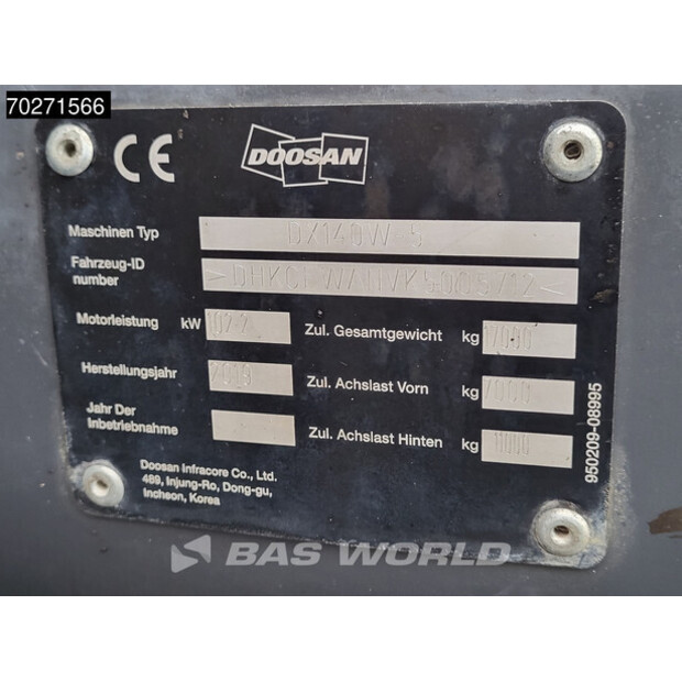 2019 Doosan DX140W-5-41586912