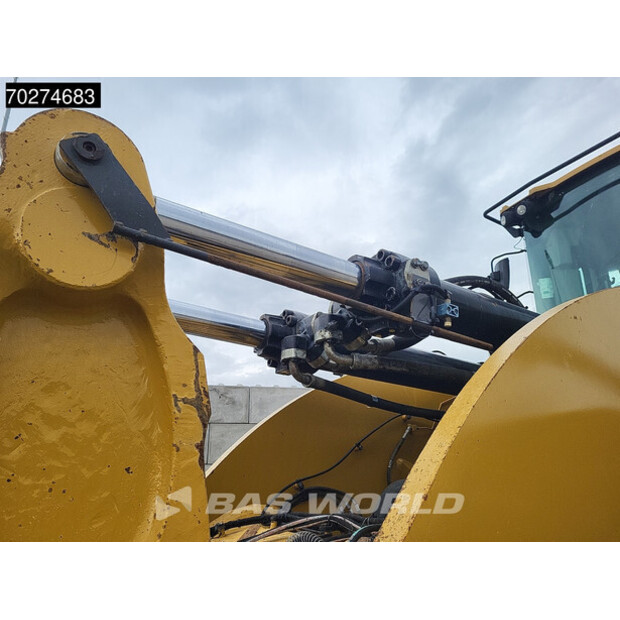 2015 Caterpillar 982M-41587496