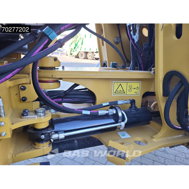 2021 Caterpillar 908M-41587660
