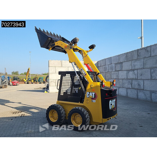 2024 كاتربيلر 216B3-41588169