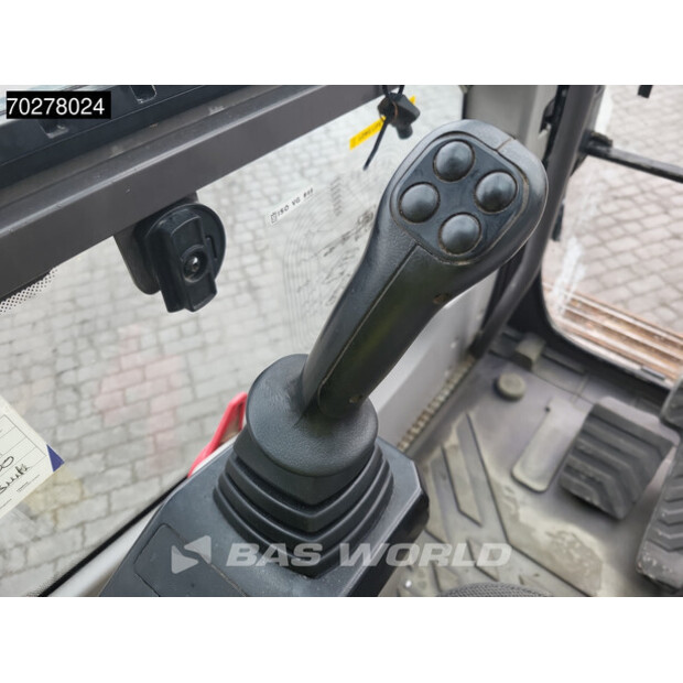 2019 فولفو EC200 E L-41588308