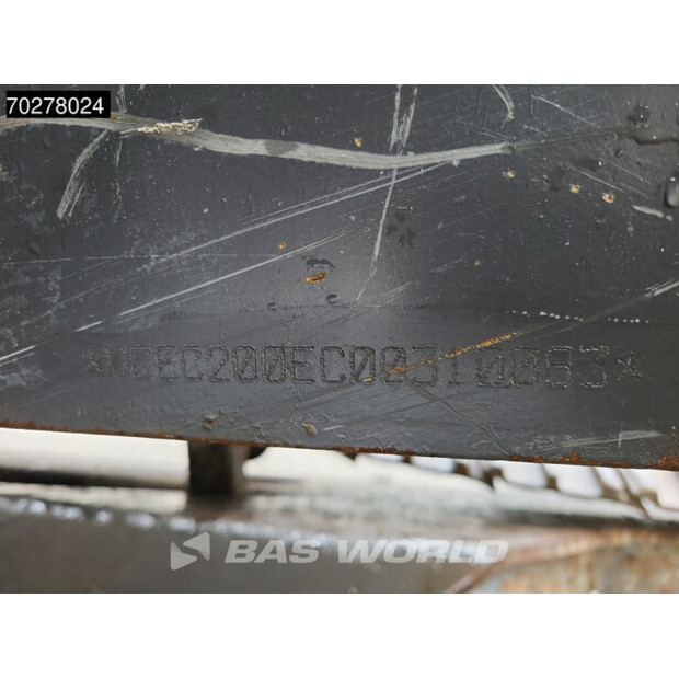 2019 فولفو EC200 E L-41588317