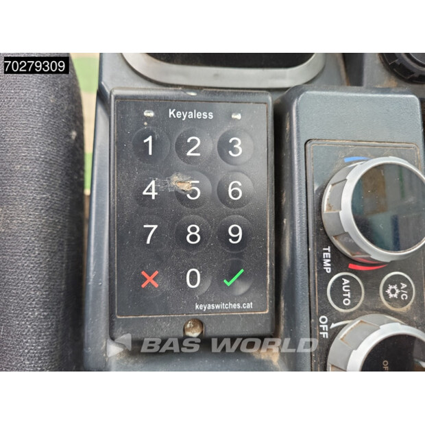 2020 KOBELCO SK130LC-11-41588389