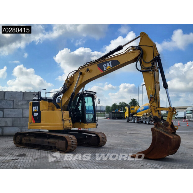 2017 Caterpillar 325 F L-41588575