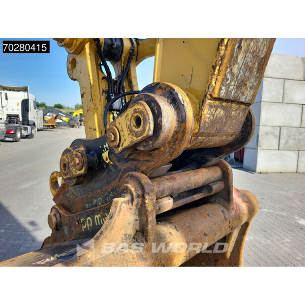 2017 Caterpillar 325 F L-41588581