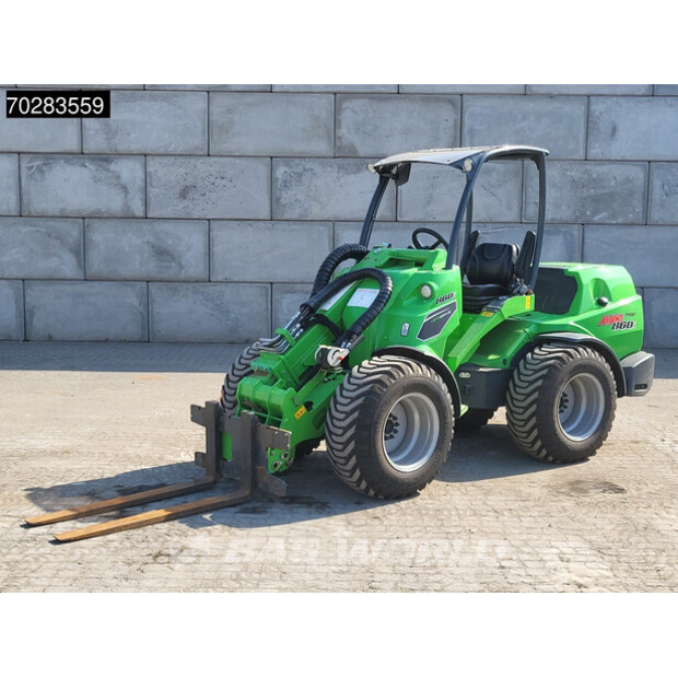 2022 Avant M860i ATTACHMENTS INCLUDED-41588851