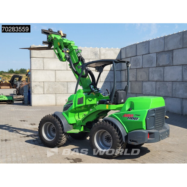 2022 Avant M860i ATTACHMENTS INCLUDED-41588853