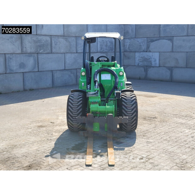 2022 Avant M860i ATTACHMENTS INCLUDED-41588858