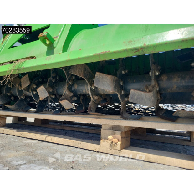 2022 Avant M860i ATTACHMENTS INCLUDED-41588882