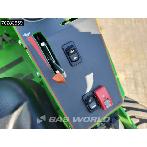 2022 Avant M860i ATTACHMENTS INCLUDED-41588900