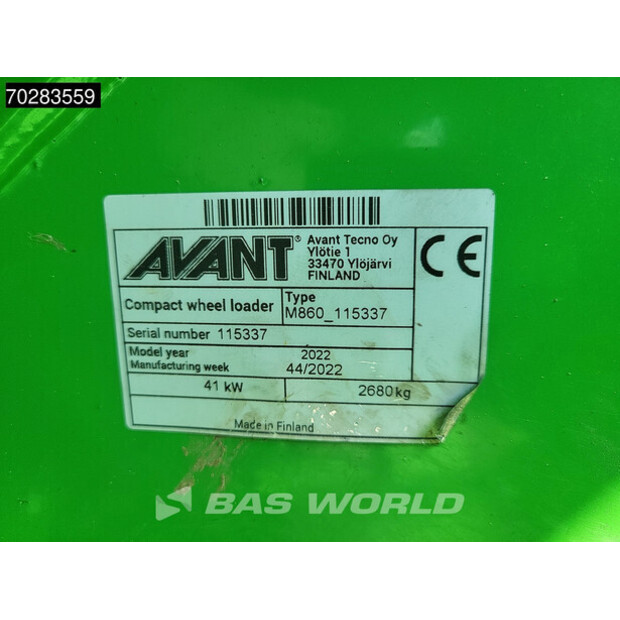 2022 Avant M860i ATTACHMENTS INCLUDED-41588913