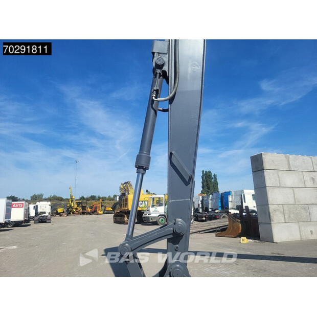 2025 Hyundai R245LR-41589252