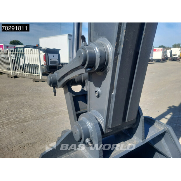 2025 Hyundai R245LR-41589254