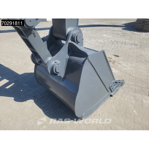2025 Hyundai R245LR-41589256