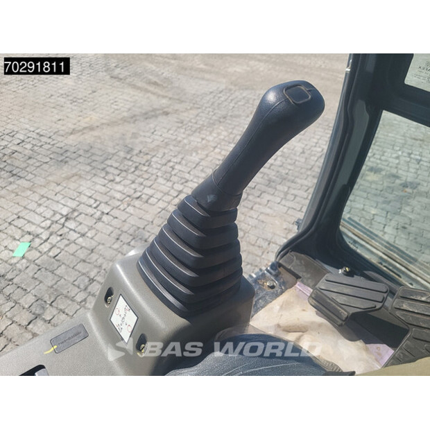 2025 Hyundai R245LR-41589277
