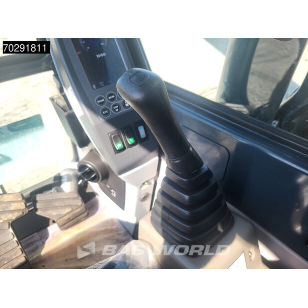 2025 Hyundai R245LR-41589278