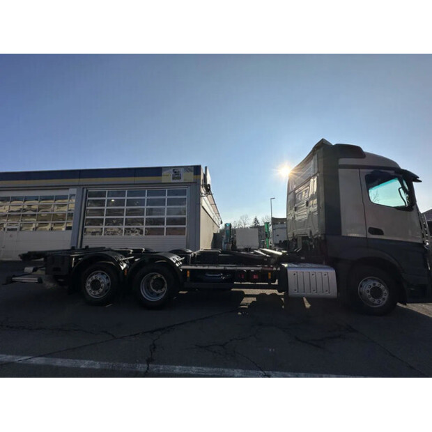 2018 Mercedes-Benz ACTROS 2542-41602047