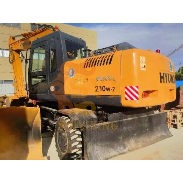 2024 Hyundai 210W-7-41616350