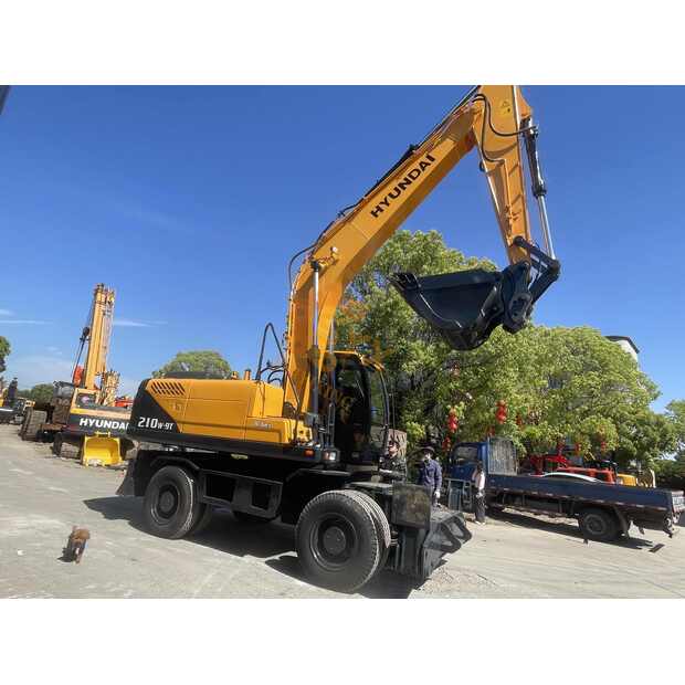 2024 هيونداي 210W-9-41616355