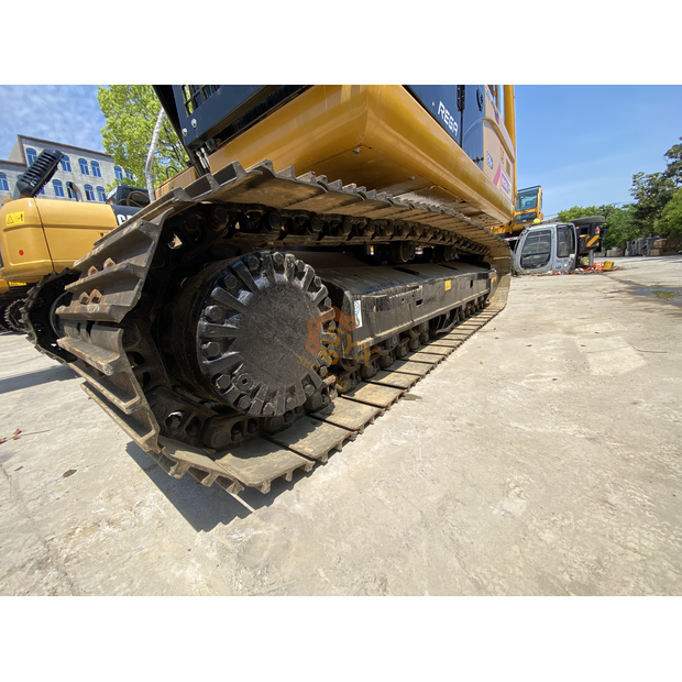 2024 Caterpillar 320D-41616383