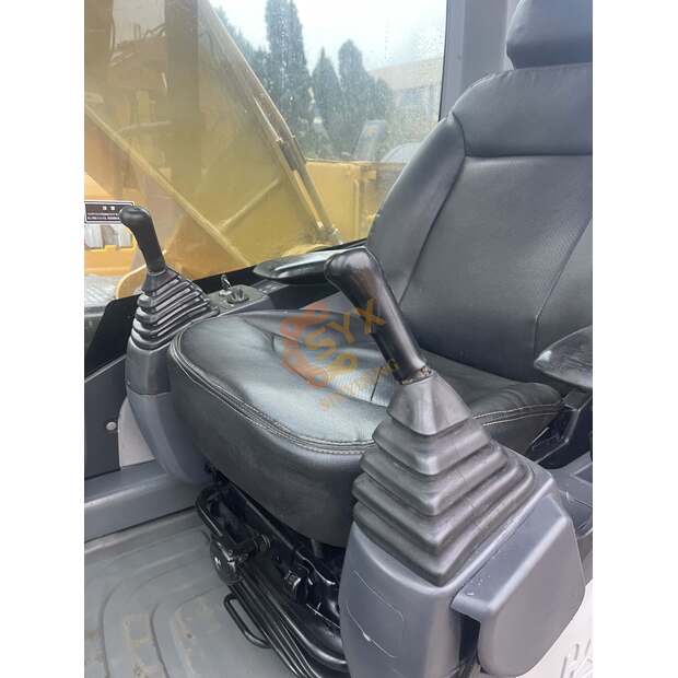2023 Caterpillar 320D-41616403