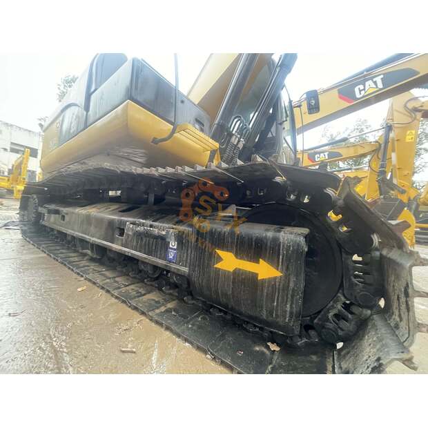 2023 كاتربيلر 320D2-41616429